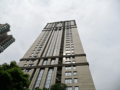 完美的配套设备和办事：小区内配备了私人会所